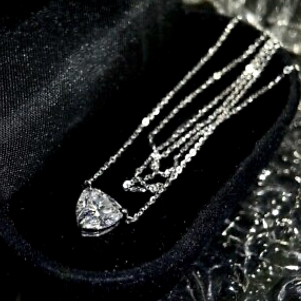 2 carat Diamond & 14k White Gold Plated Pendant 18” - Picture 3 of 4
